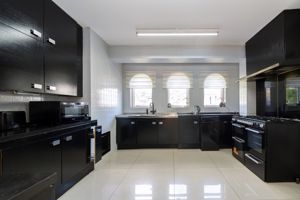 Photo 16- click for photo gallery